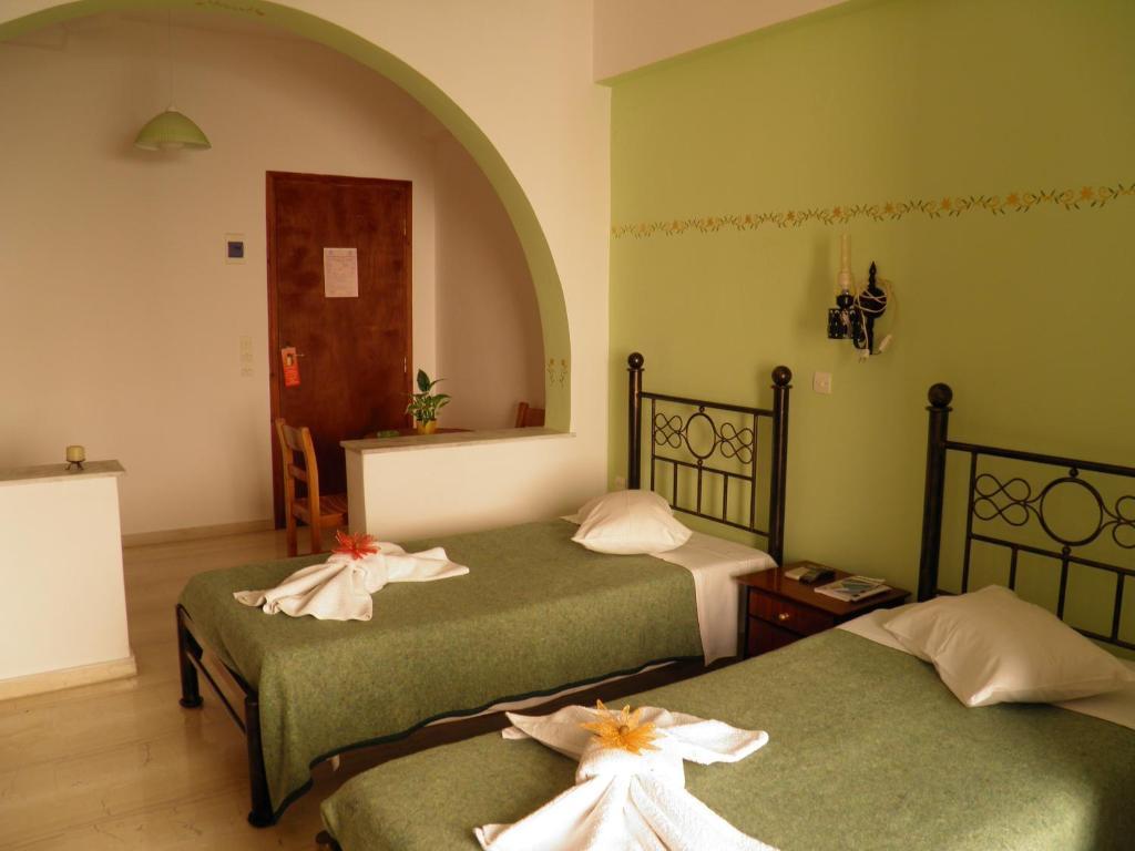 Hotel Mirsini Pansion Karterados  Zimmer foto